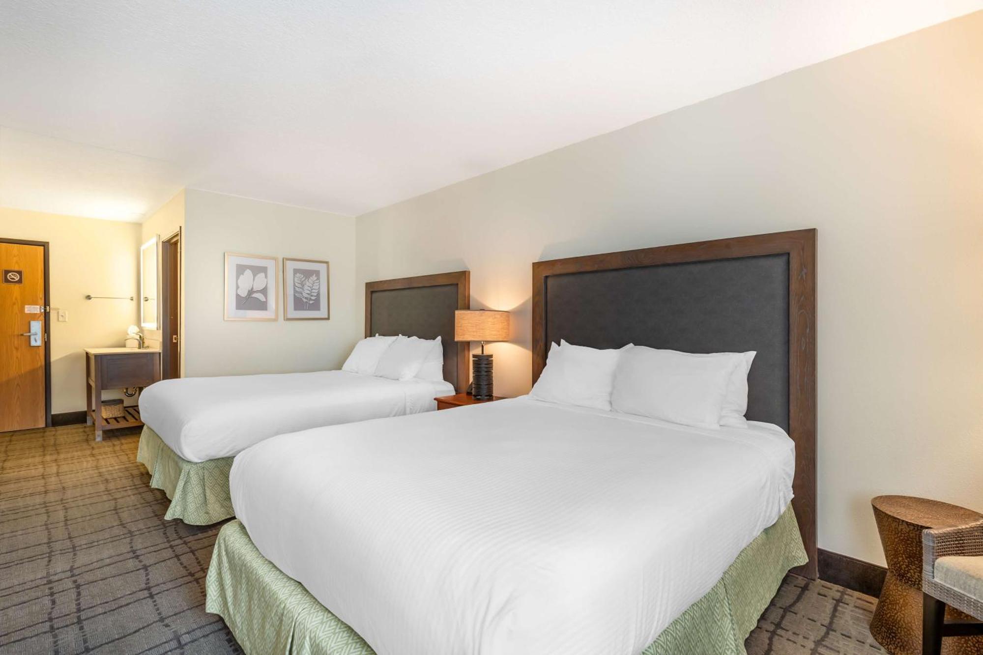 Best Western Plus University Park Inn & Suites Ames Εξωτερικό φωτογραφία