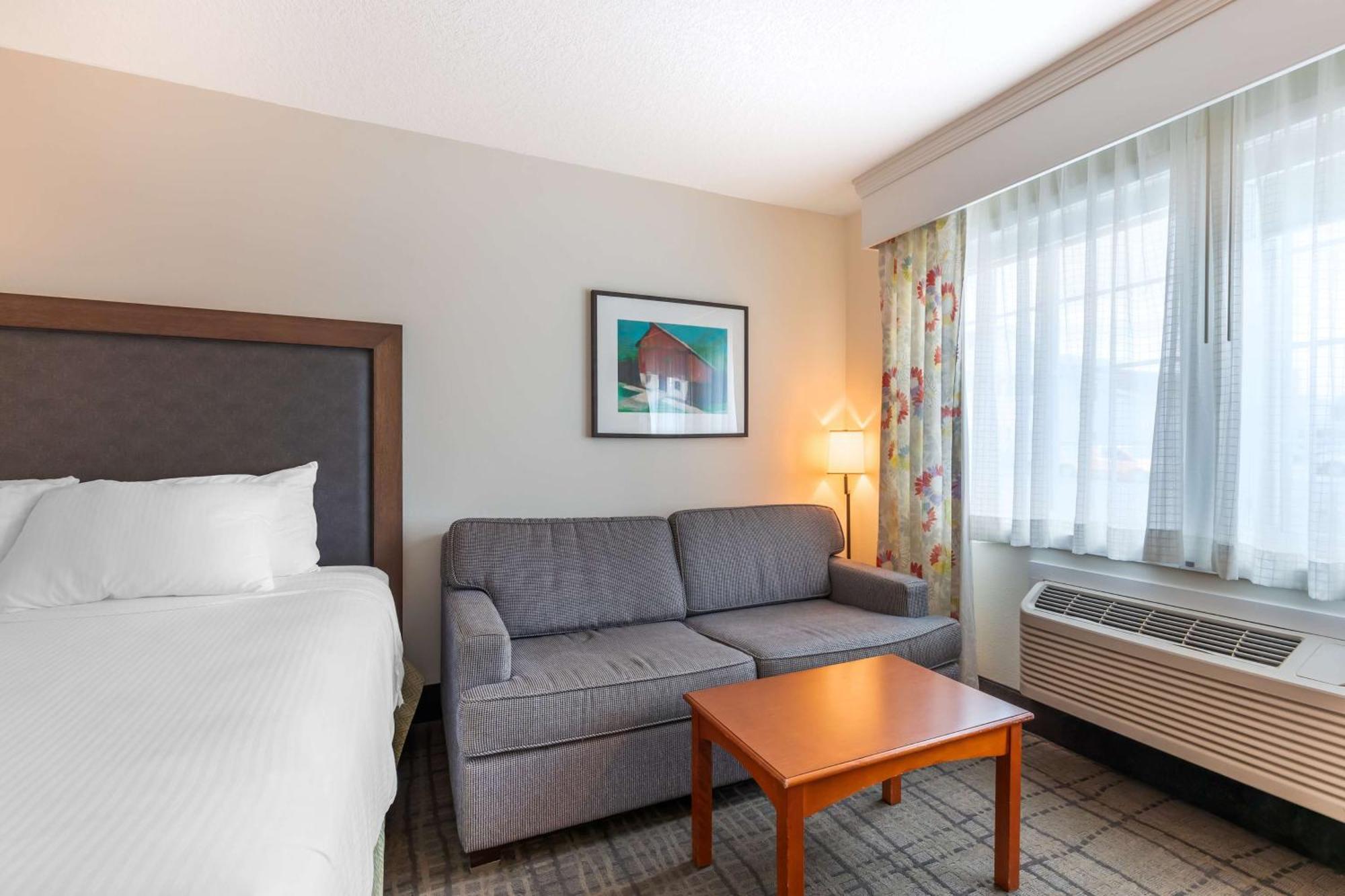 Best Western Plus University Park Inn & Suites Ames Εξωτερικό φωτογραφία