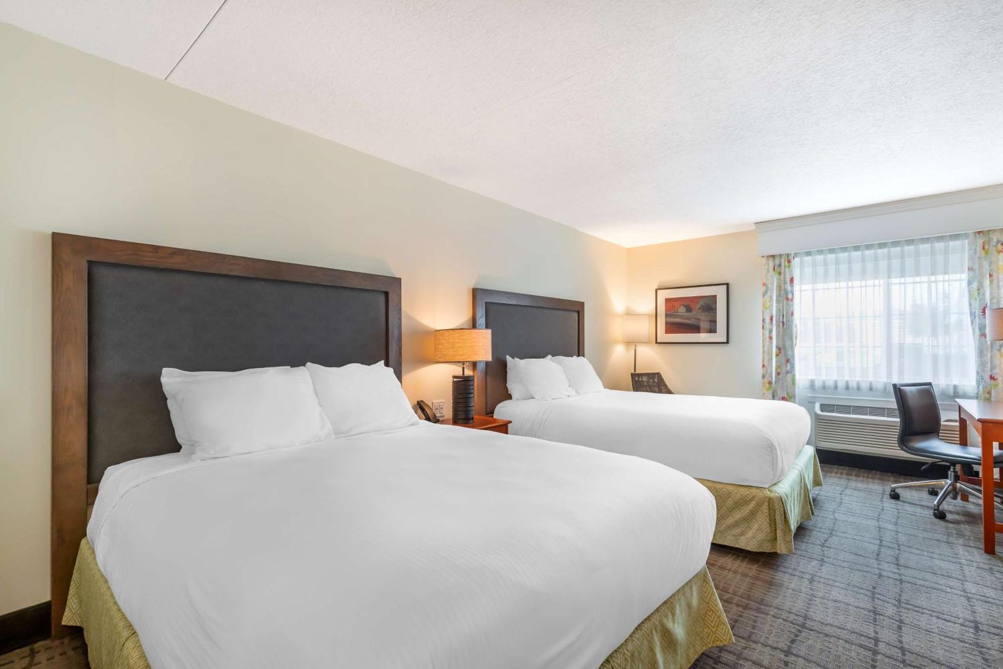 Best Western Plus University Park Inn & Suites Ames Εξωτερικό φωτογραφία