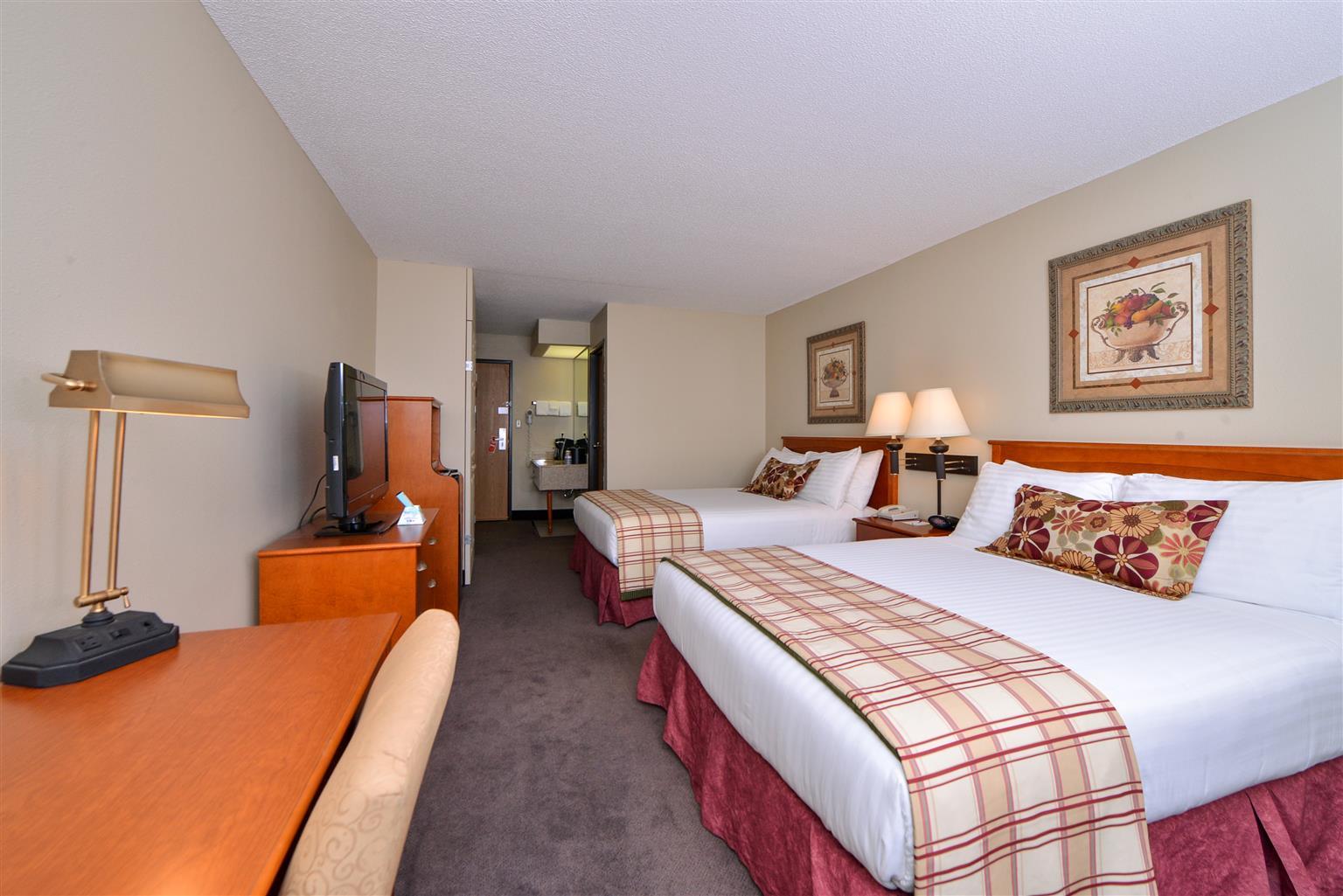 Best Western Plus University Park Inn & Suites Ames Εξωτερικό φωτογραφία