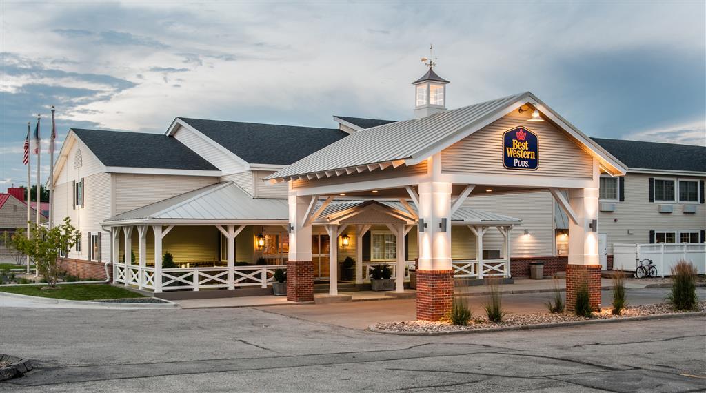Best Western Plus University Park Inn & Suites Ames Εξωτερικό φωτογραφία